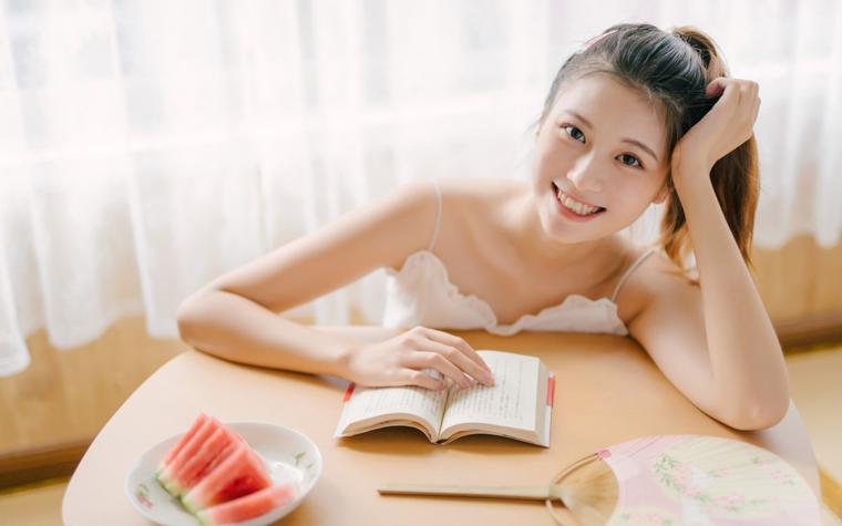 太监谈女人歇后语，一个土箱子扶九回歇后语